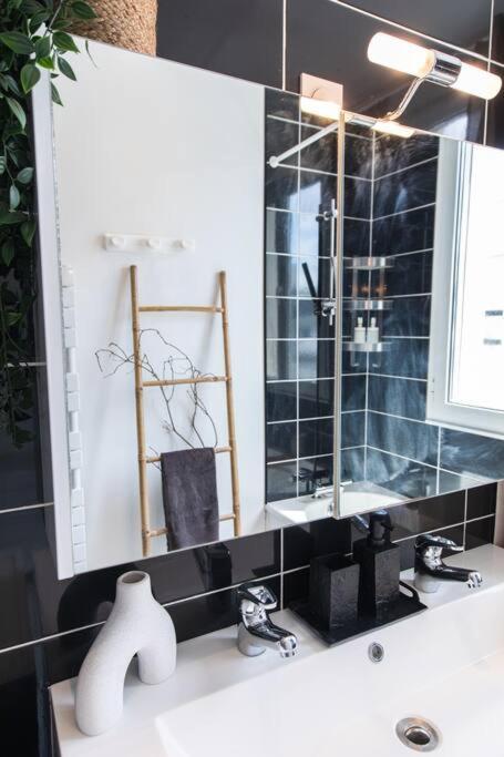 Relax Et Cocooning - Maison De - Proche Gare Apartment *